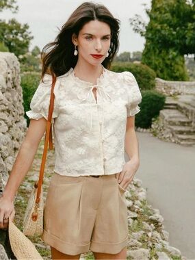 Petite Studio White Embroidered Blouse
